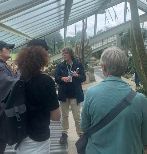 kew garden visit by acton homeless concern